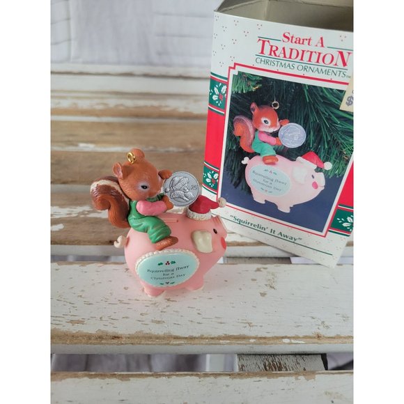 Enesco squirrelin it away piggy bank ornament squirrel 1992 vintage - Picture 1 of 10